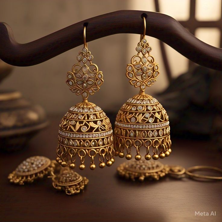 Dainty Gold Necklace